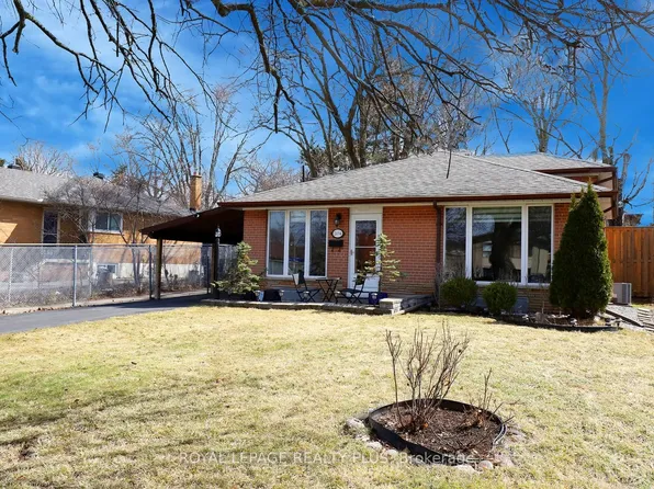 2694 Truscott Dr, Mississauga, ON L5J 2B7