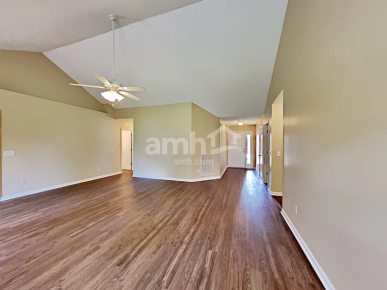 1219 Murray Ct — Photo 6