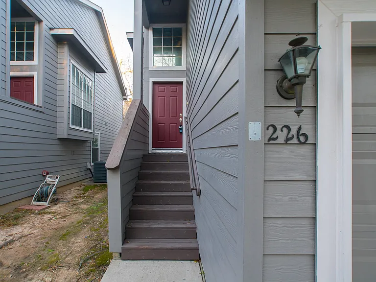 226 Blushwood Pl — Photo 5