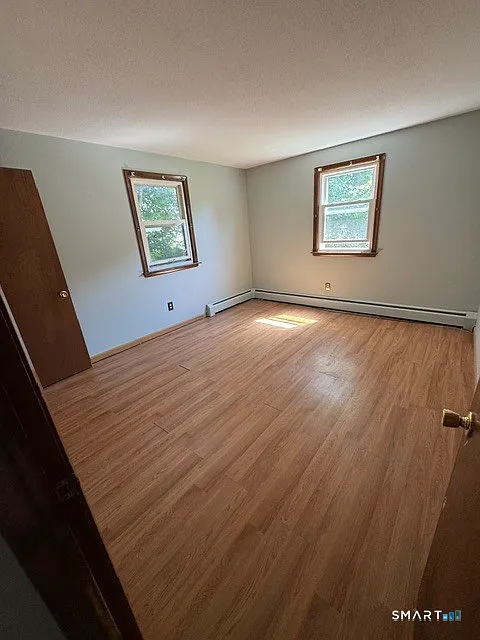 2 bed, 1.0 bath, 750 sqft, $2,000 — Photo 2