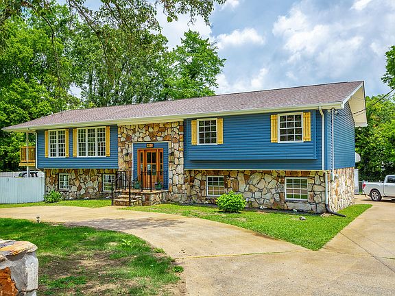 4th image of 482 Greens Lake Cir