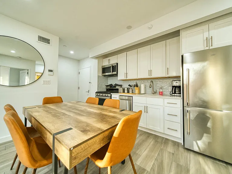 31-07 31st Ave #4B — Photo 2