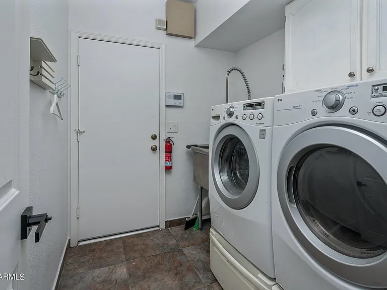 5408 E Kelton Ln — Photo 60