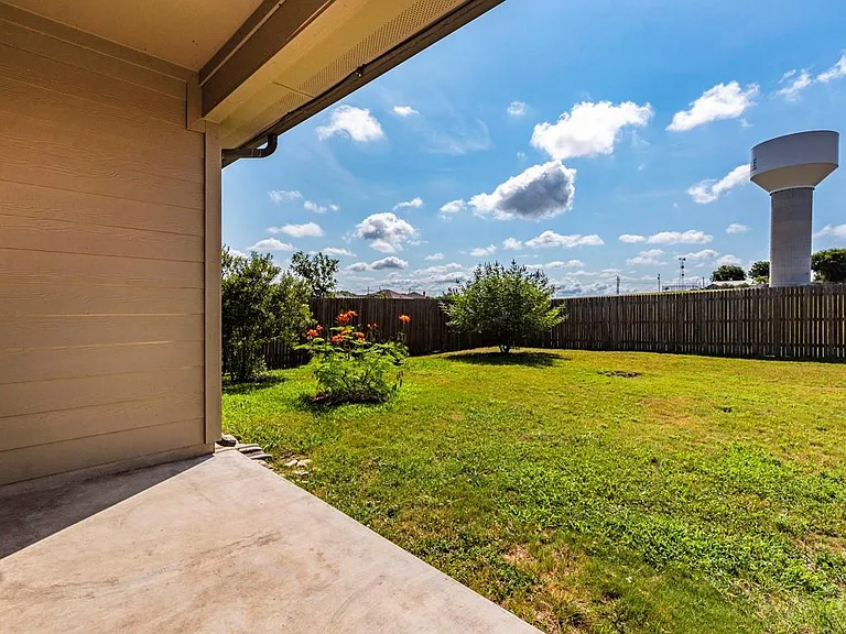 237 Goddard — Photo 27