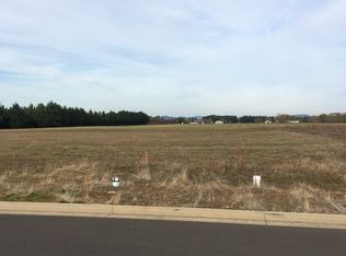 1125 NW Noble Dr, Estacada, OR 97023