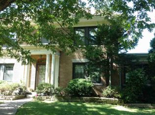 2515 27th St, Moline, IL 61265