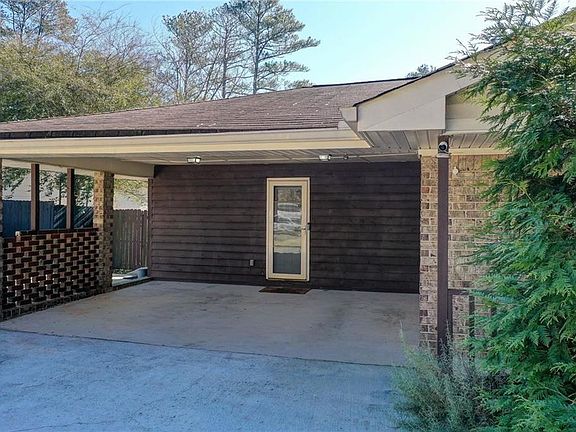 5th image of 1405 Dillon Rd