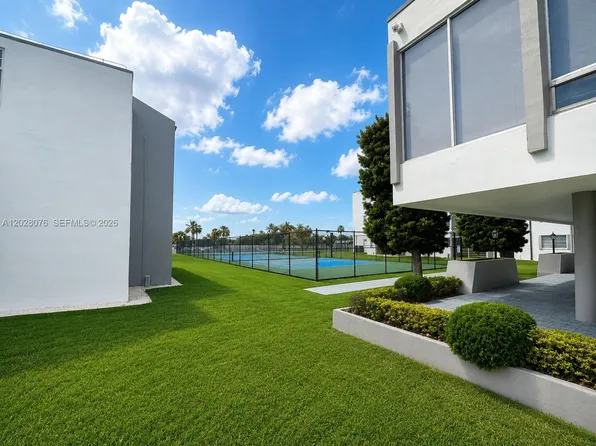 14150 SW 84th St APT 307-I, Miami, FL 33183