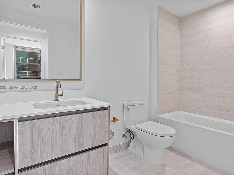 77 SE 5th St #1510 — Photo 27