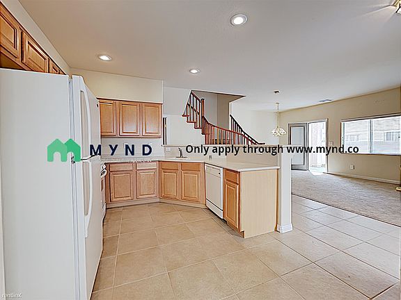 3rd image of 10633 Petricola St Unit 102