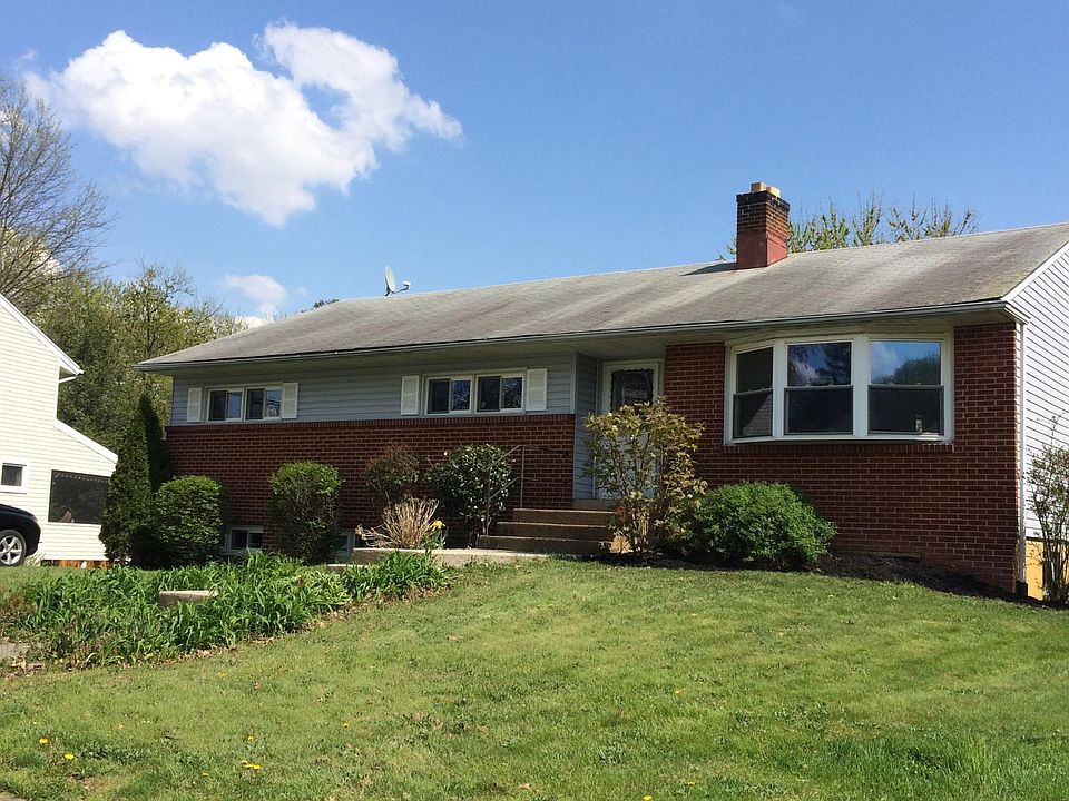 1st image of 114 S Shelley Dr