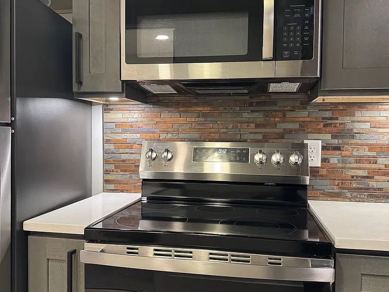 54 Union St #102 — Photo 4