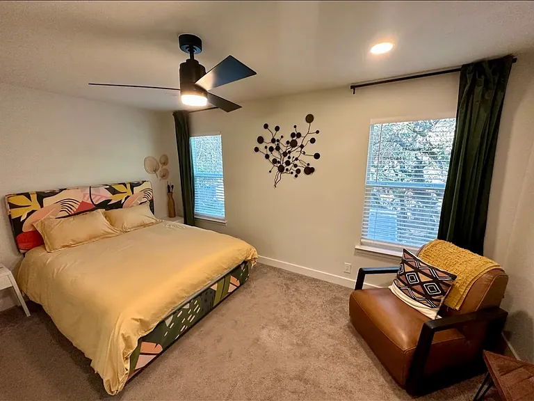 1308 Matthews Ln #B — Photo 35