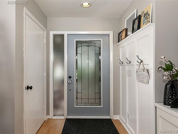 2nd image of 2616 SW Willowood Cir