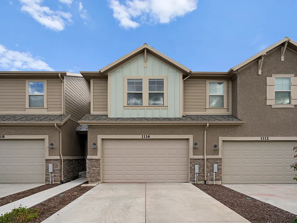 1116 W Cattail Ct