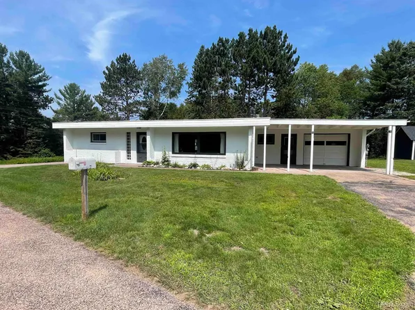 100 Poplar St, Ishpeming, MI 49849