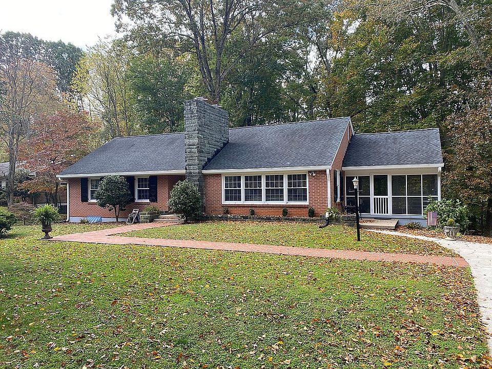 1st image of 2919 Ravenwood Dr