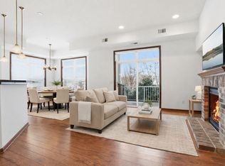 1840 Freedom Ln UNIT 102, Chanhassen, MN 55317
