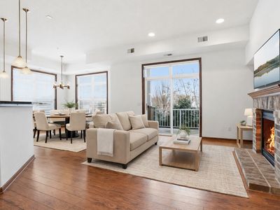 1840 Freedom Ln Unit 102, Chanhassen, MN, 55317