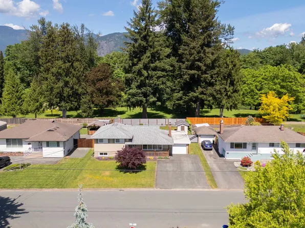 45741 Berkeley Ave, Chilliwack, BC V2P 3N1