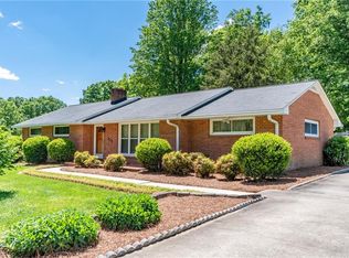 335 Sunset Dr, Winston Salem, NC 27107