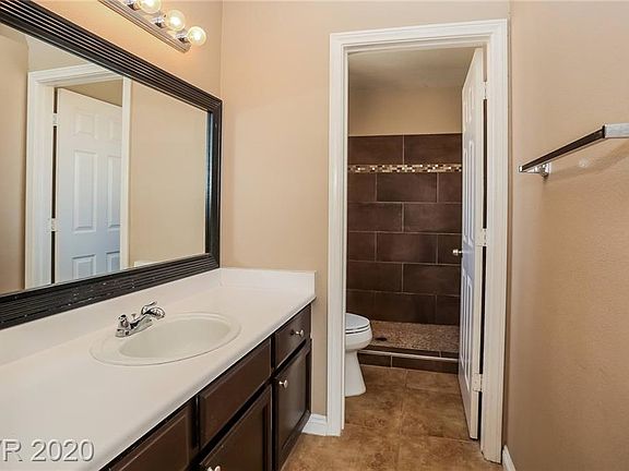 4th image of 2331 Ozark Way