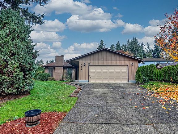 2nd image of 2714 NE 109th St