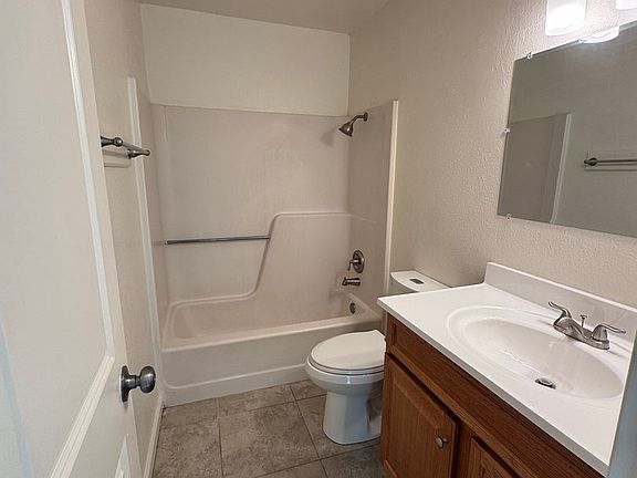 5th image of 310 S Kentucky Ave #3-577