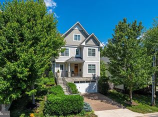 4519 25th Rd N, Arlington, VA 22207
