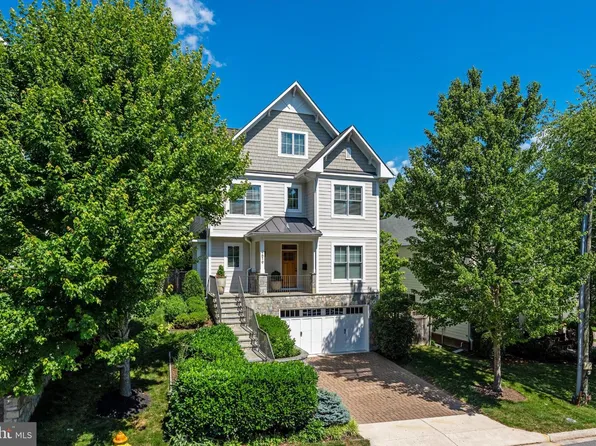 4519 25th Rd N, Arlington, VA 22207