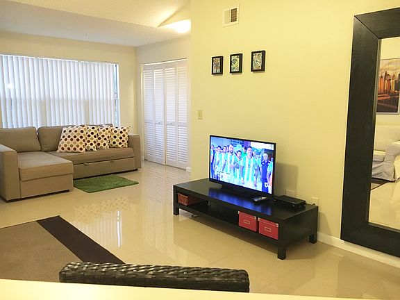 3rd image of 12730 Vista Isles Dr APT 821
