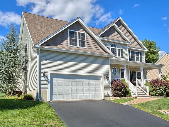 2nd image of 31 Magnavista Dr
