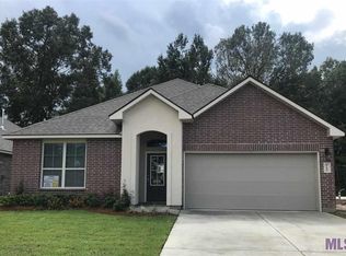 2190 Meadow Hill Ave, Zachary, LA 70791