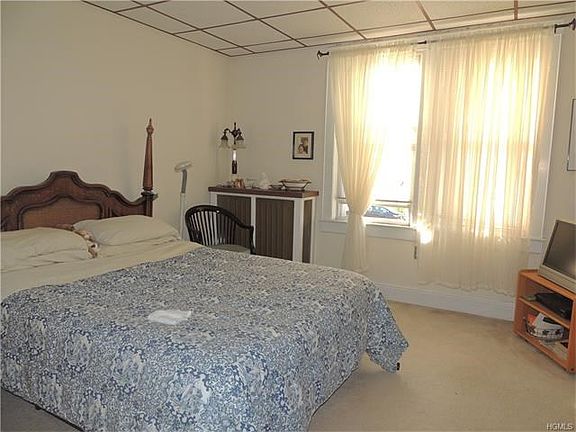 5th image of 3056 Otis Ave