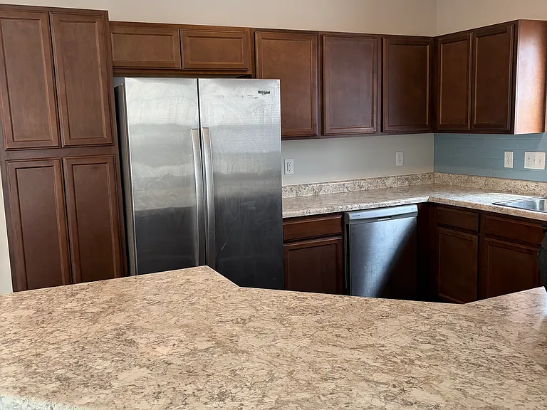 408 Vandemere Ct — Photo 11