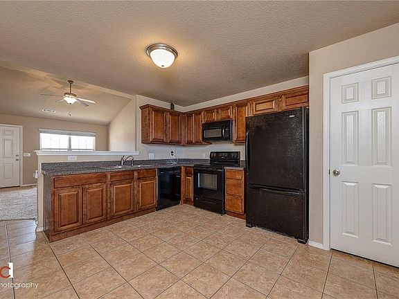 4th image of 5418 SW Ashfield Dr