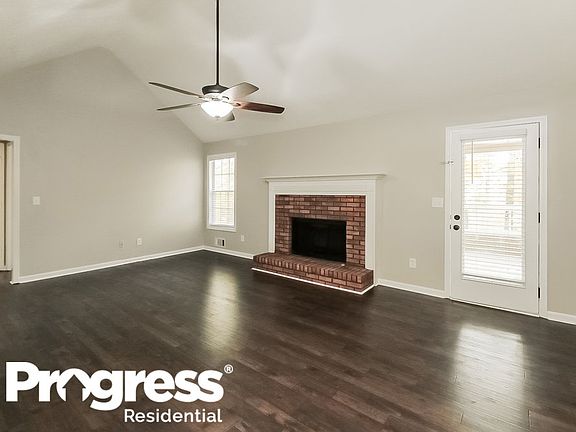 3rd image of 170 Valleydale Dr