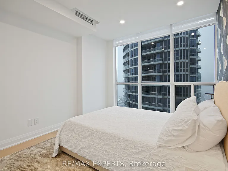 208 Queens Quay W #2011 — Photo 18