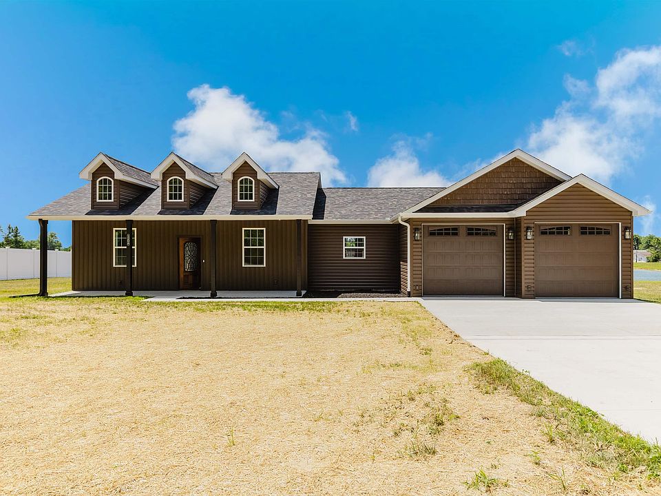 1st image of 1206 Joy Ln