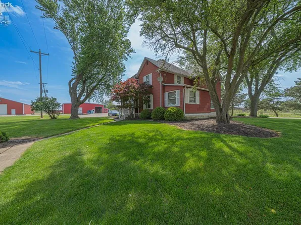 325 Stahl Rd, Fremont, OH 43420