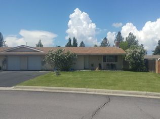 10688 McGuire Ave, Klamath Falls, OR 97603