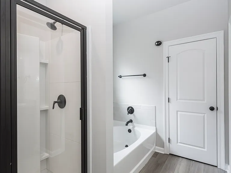 200 Briar Patch Dr — Photo 2