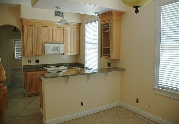 2nd image of 2304 E 10th Ave