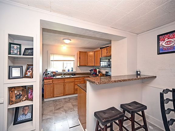 5th image of 2127 Moreland Ave