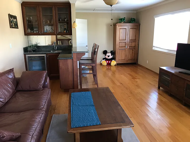 1082 Robbia Dr — Photo 14