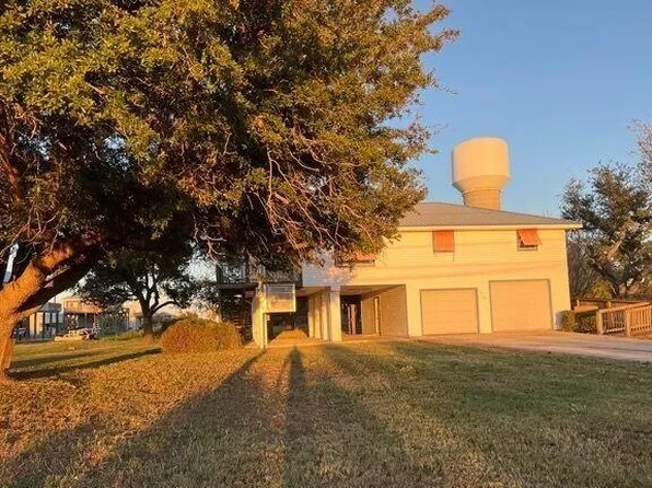 218 Walnut Ln, Grand Isle, LA 70358