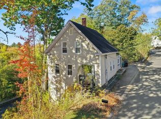 28 Tremont St, Athol, MA 01331