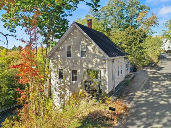 28 Tremont St, Athol, MA 01331