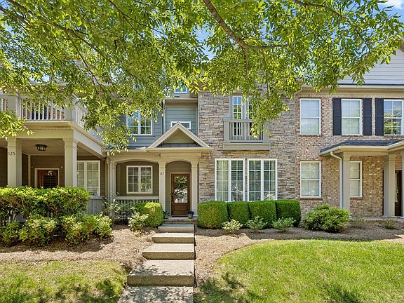 3rd image of 127 Pennystone Cir
