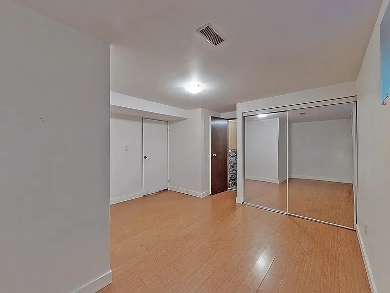 768 Como Lake Ave — Photo 14